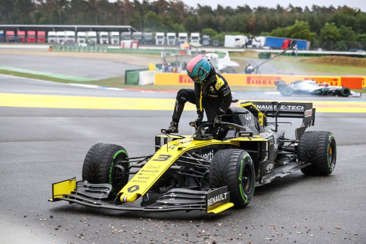 VIDEO: Smoke BILLOWS out of Ricciardo's car in German GP!