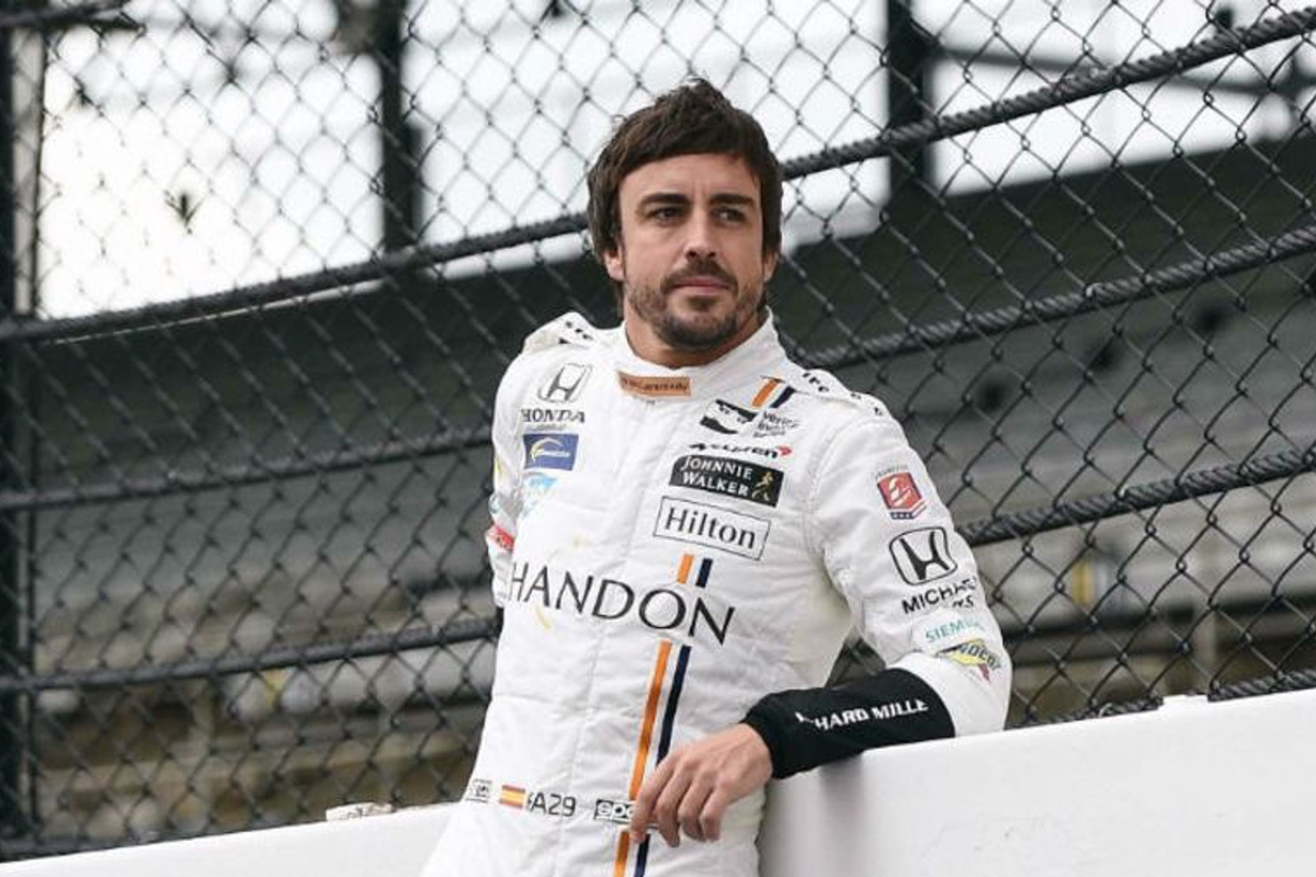 When will Fernando Alonso announce his next move?