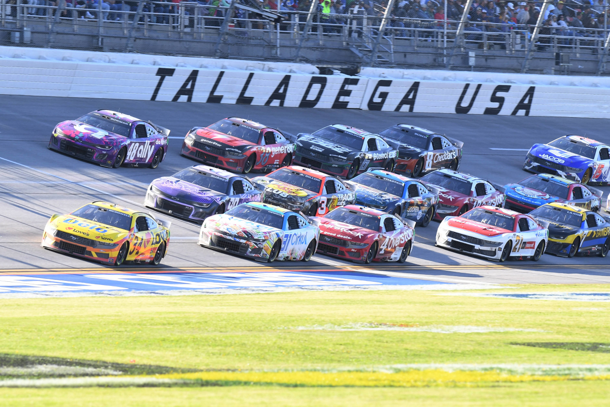 NASCAR chaos ensues at Talladega after MONSTROUS 28-CAR wreck