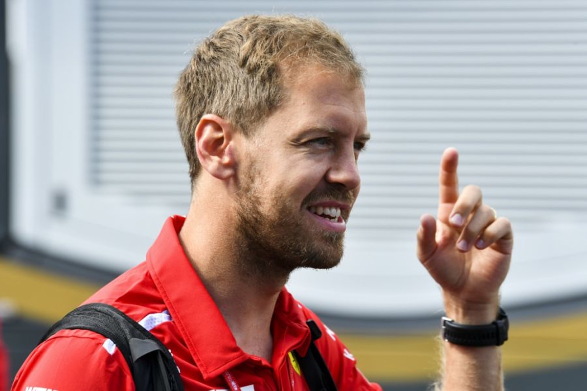 Vettel geheimzinnig over uitslag tijdstraf FIA: "Moet je aan het team vragen"