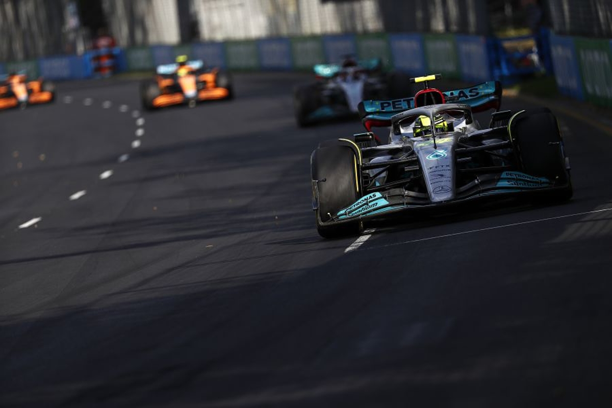 Mercedes sigue buscando respuestas al sobrepeso del W13