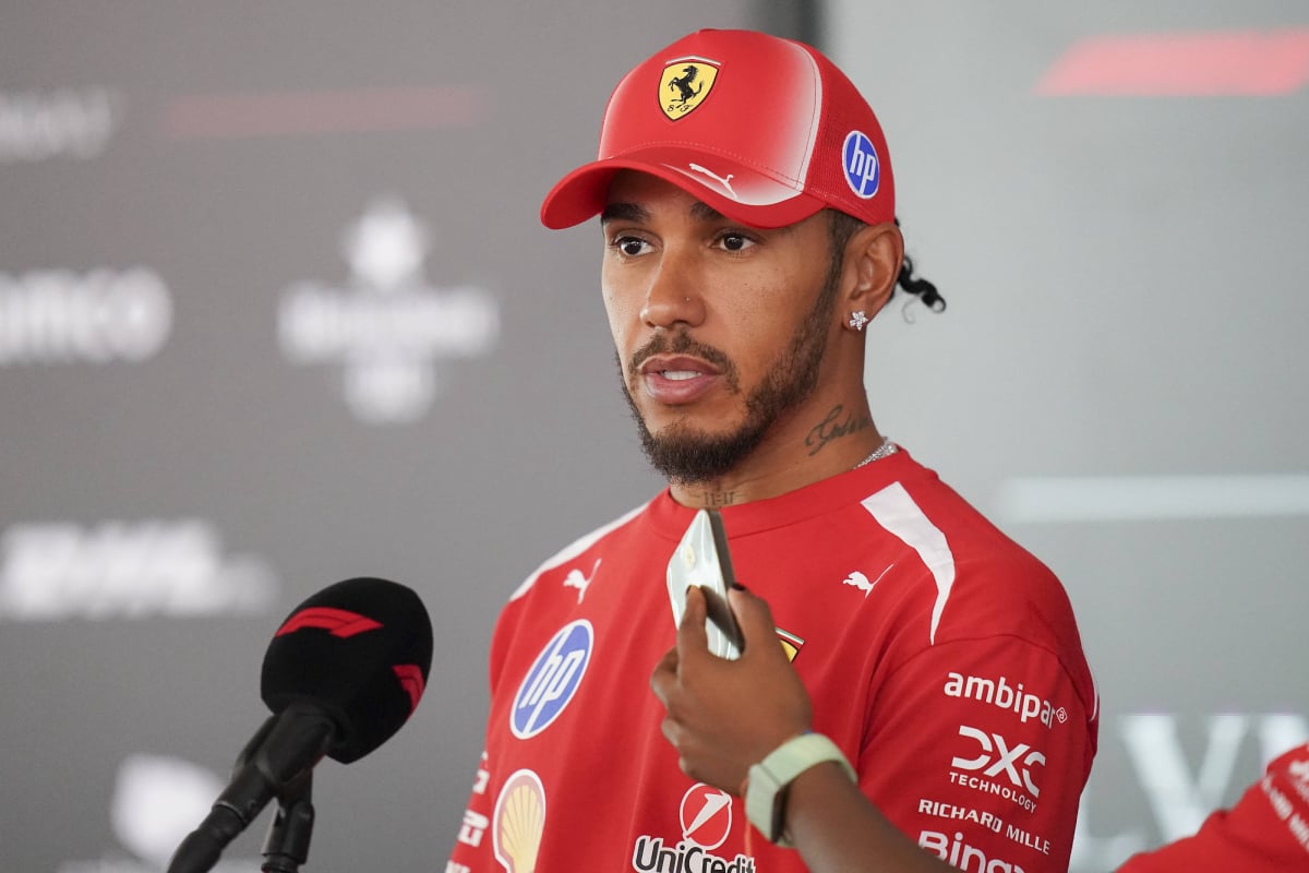 Hamilton vreest winterrace in Imola: ‘Niet de plek voor veel inhaalacties’