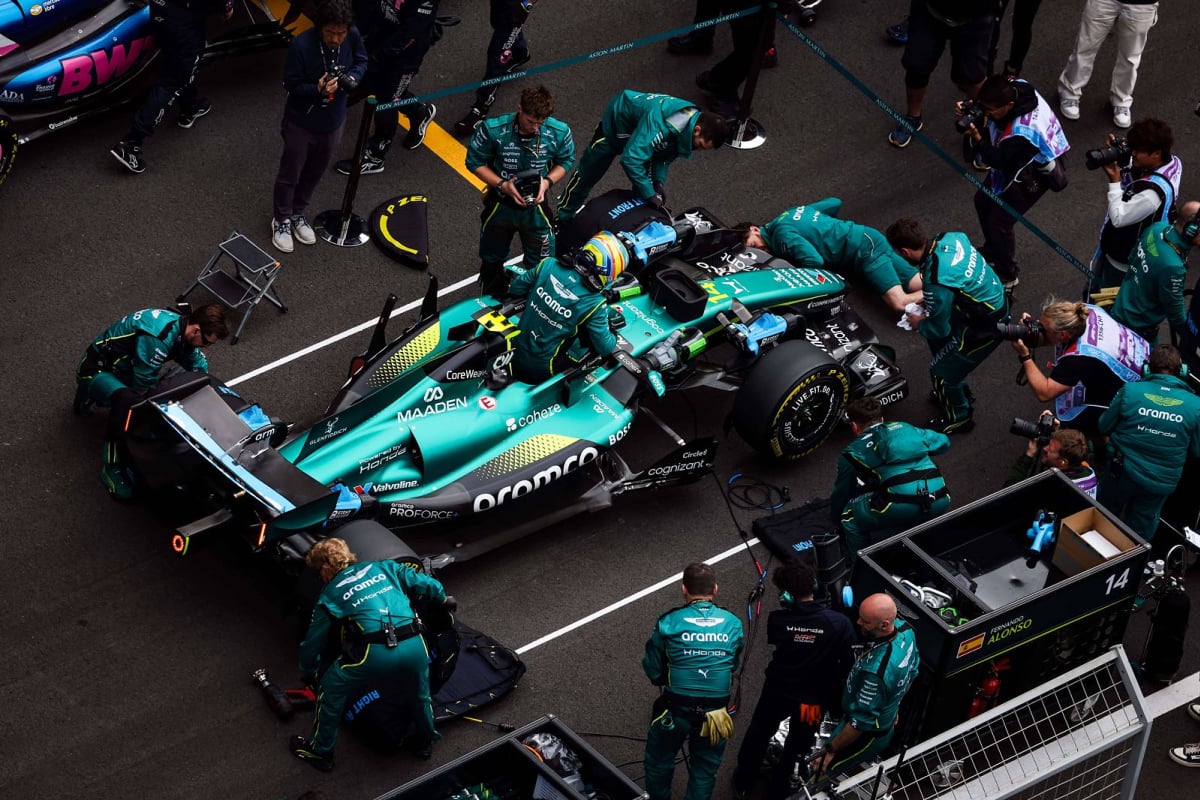 A generic picture is shown of a 2026 Aston Martin F1 car