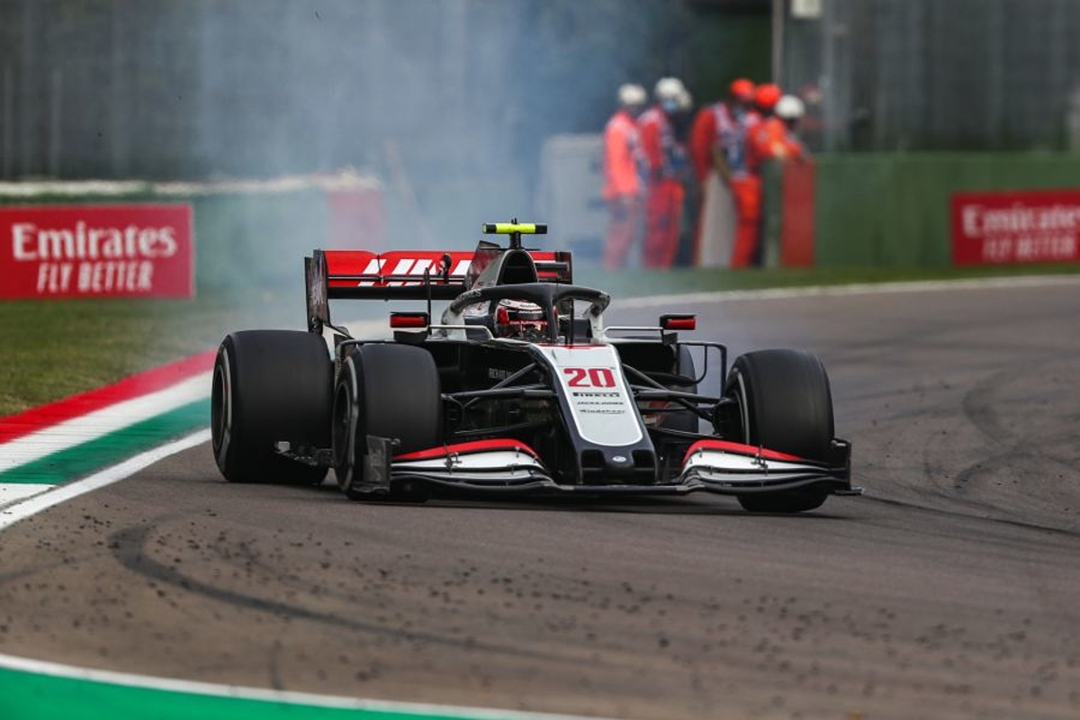 Magnussen reveals "massive headache" retirement caused by gearbox 'big bangs'
