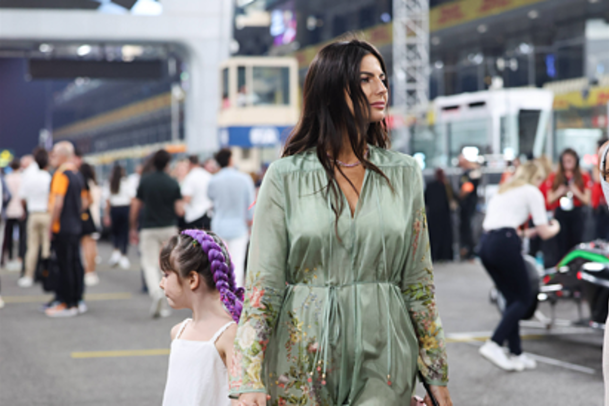 Kelly Piquet, Penelope en Verstappen poseren erop los na 'emotioneel' weekend