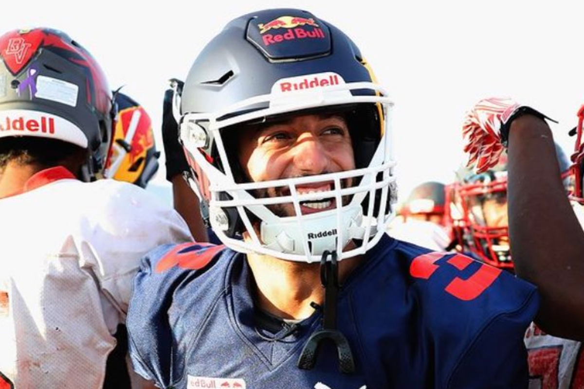 Taking F1 Star Daniel Ricciardo On The Field At First NFL Game With Josh  Allen!