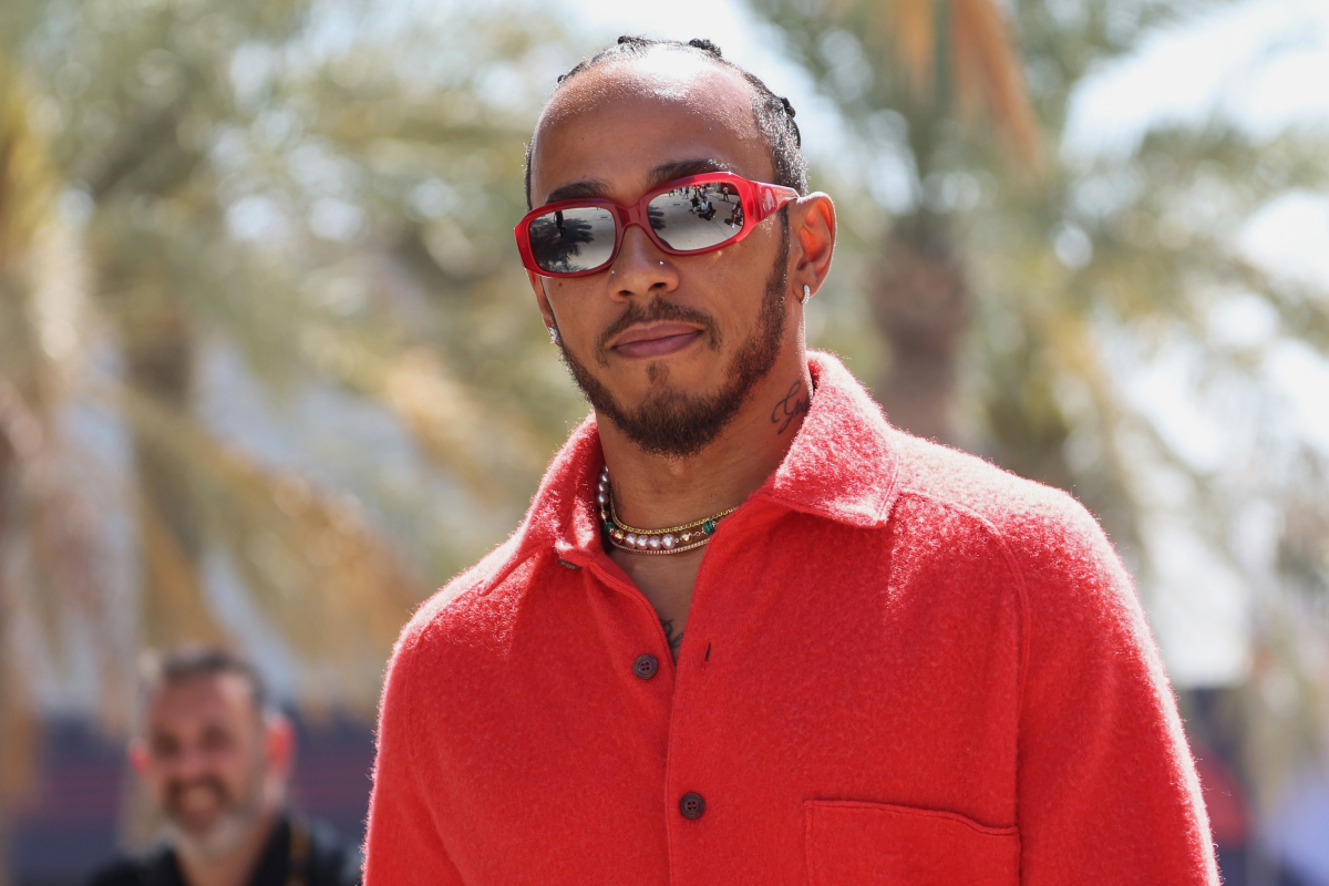 Lewis Hamilton no será penalizado por no cumplir con las reglas de joyería