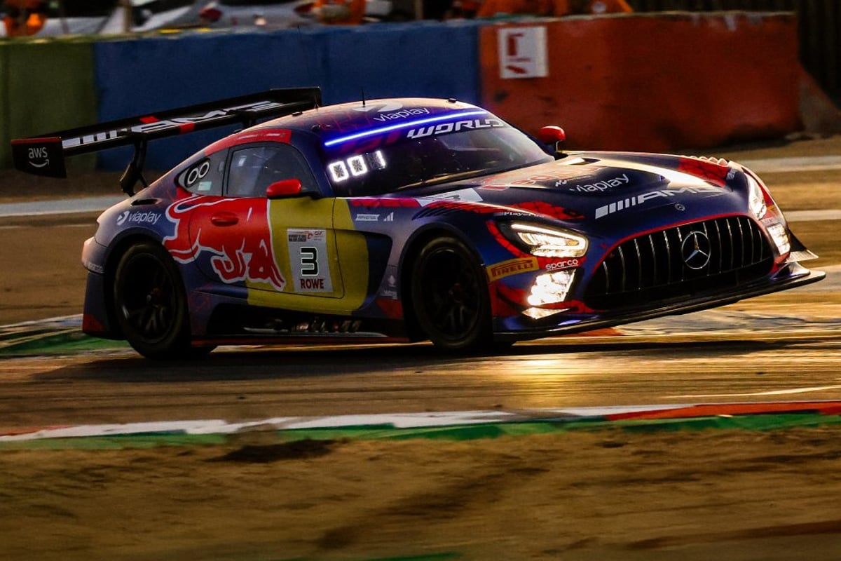 Gounon and Juncadella at Magny-Cours victory