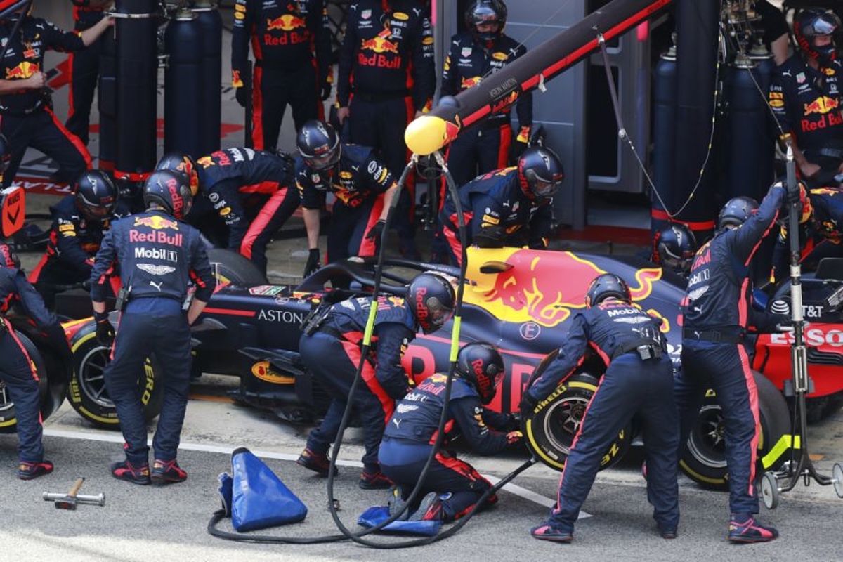 Red Bull-pitcrew blijft ongeslagen na snelste pitstop Verstappen in Spanje