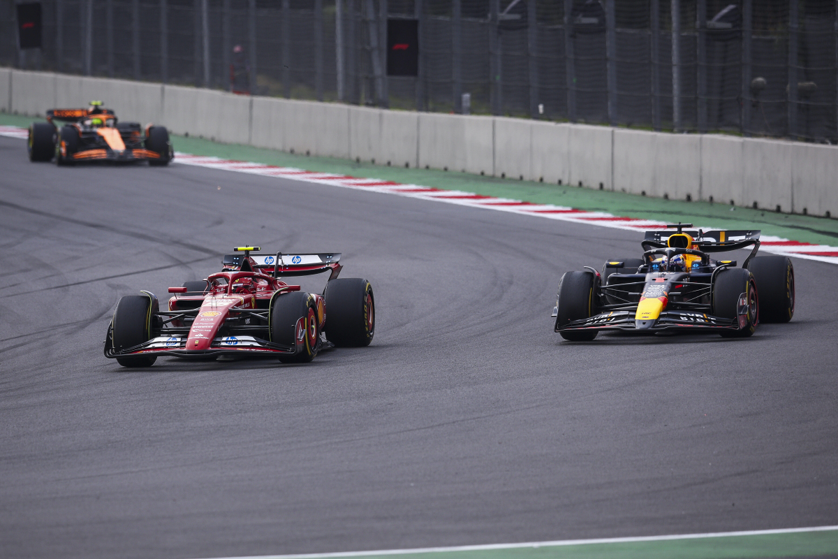 LIVE (gesloten) | GP Mexico-Stad: Sainz aan de leiding, Verstappen teruggevallen naar P6 na straf