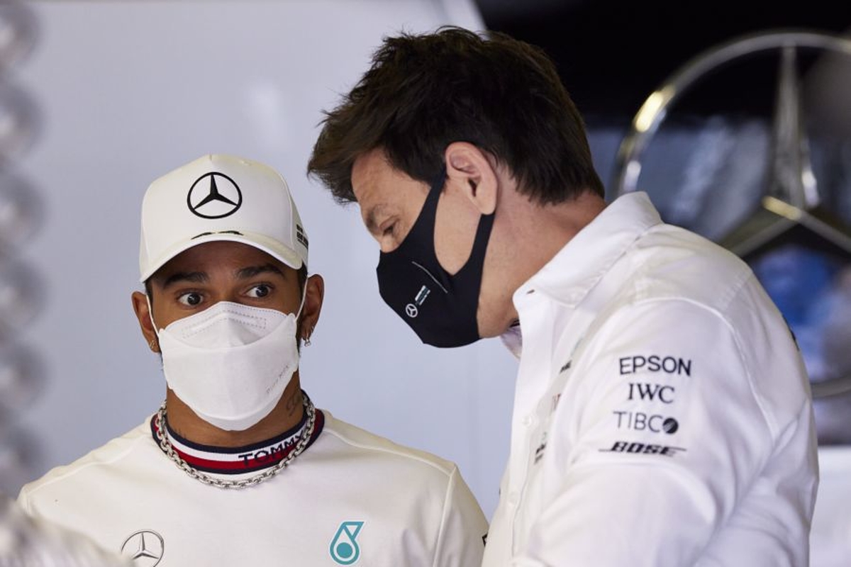 Wolff over onderhandelingen met Hamilton: 'Hij smeekt niet om een contract'