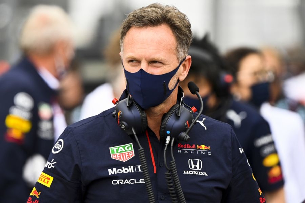 Horner woest na 'onterecht verhaal' over Verstappen: "Hamilton was de agressieve"