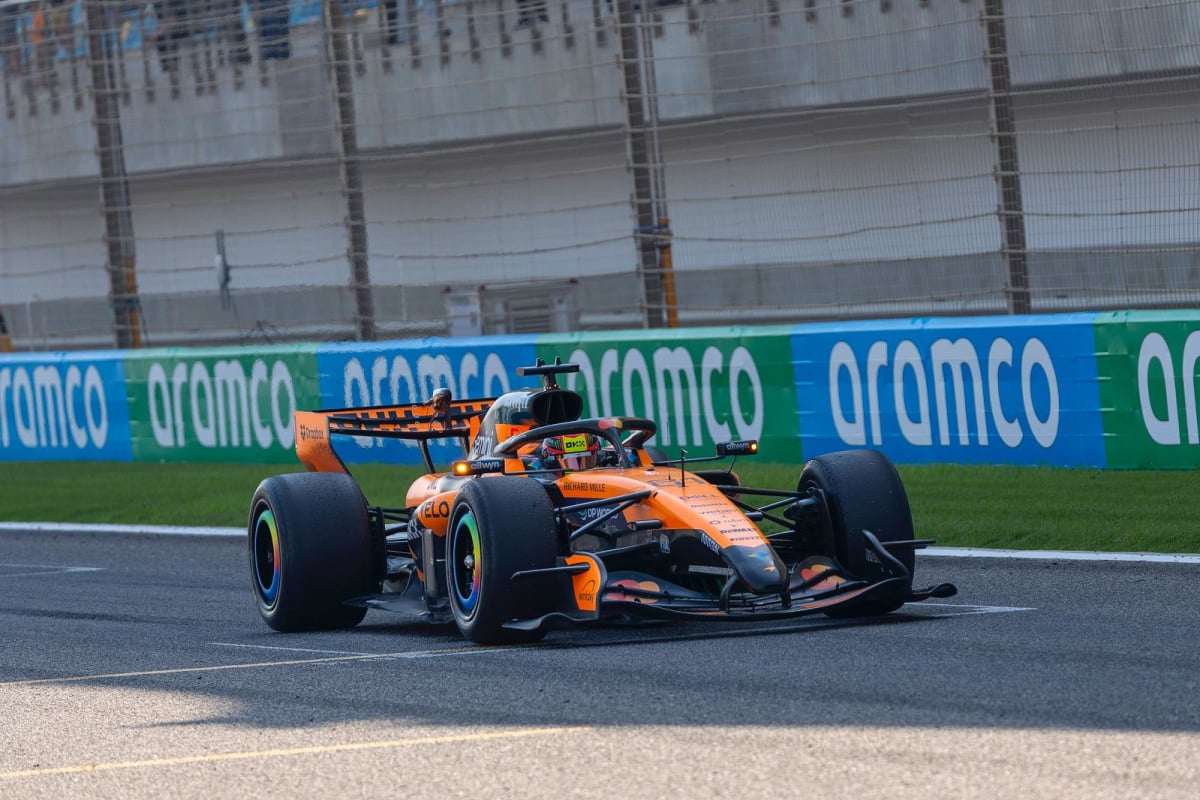 Oscar Piastri drives his McLaren around the Bahrain circuit