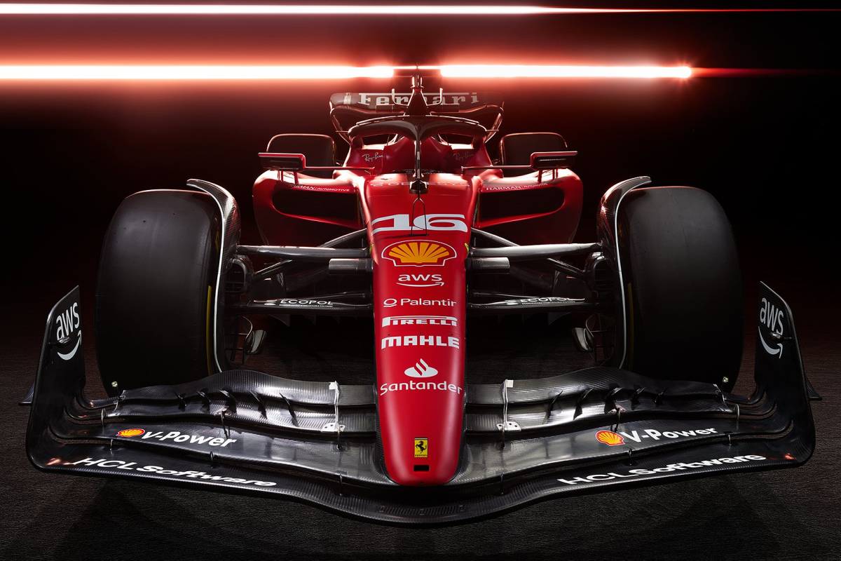 Ferrari heeft maas in de wet gevonden en toont 'verboden' Mercedes-voorvleugel op SF-23