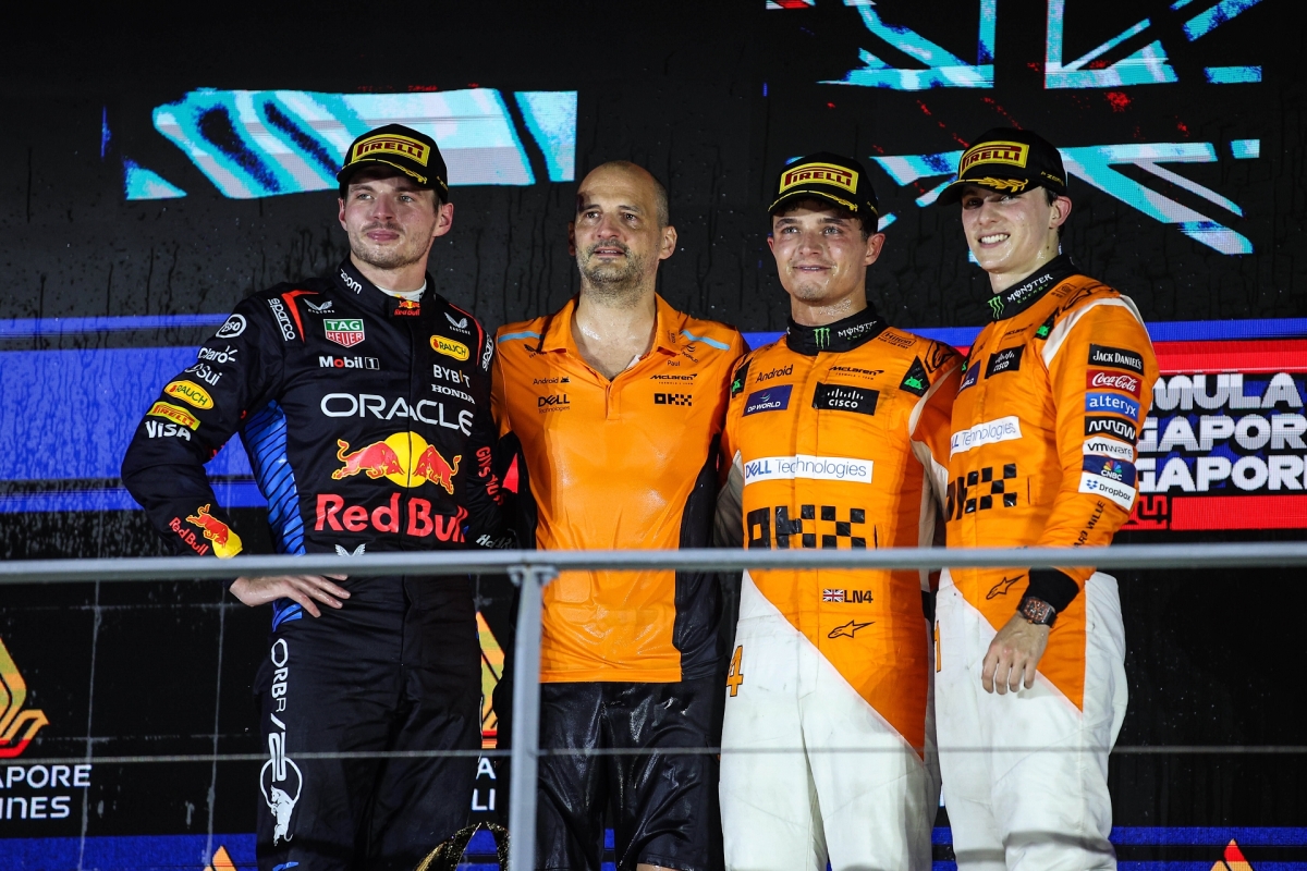 Overzicht podiumplaatsen: Verstappen eindelijk weer naar het ereschavot in Singapore