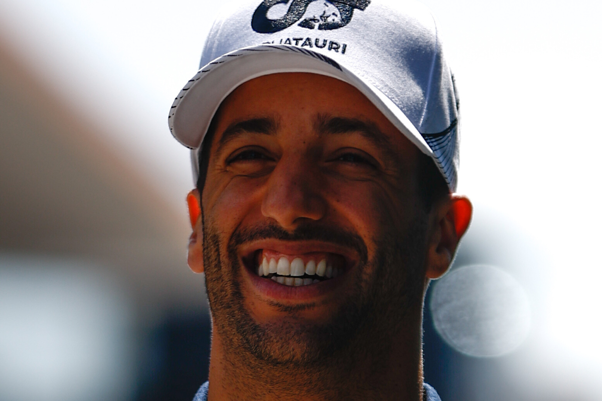 Unusual Ricciardo F1 team radio captured in hilarious video