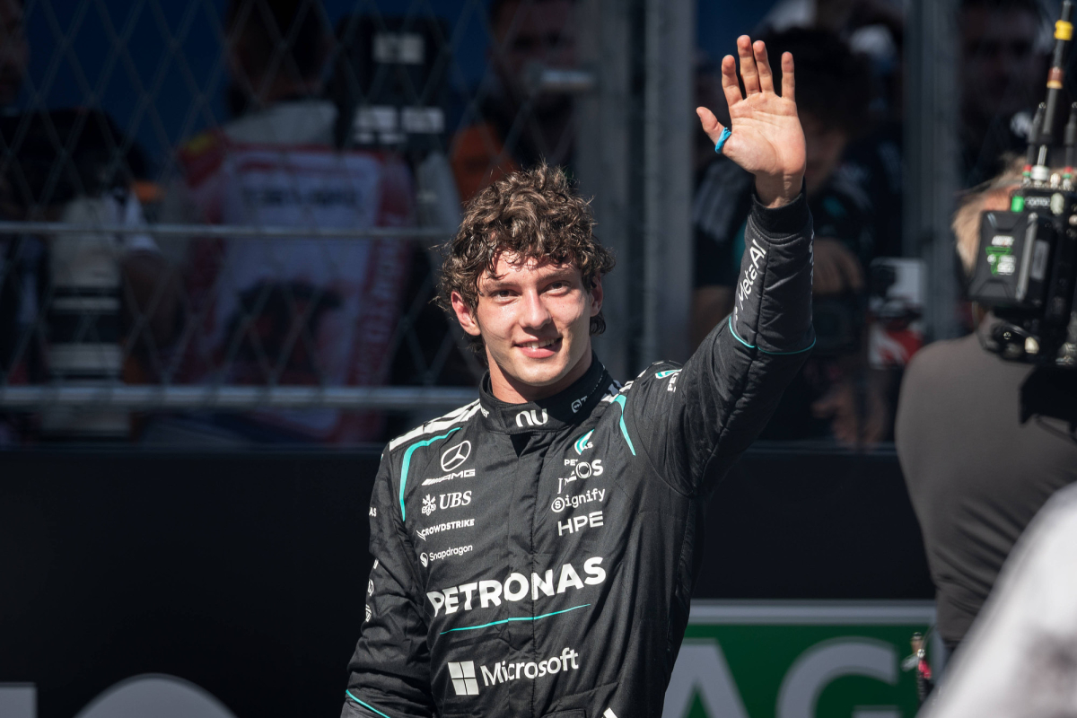 Schumacher duidelijk over Mercedes-duo: 'Russell heeft zijn meerdere gevonden'