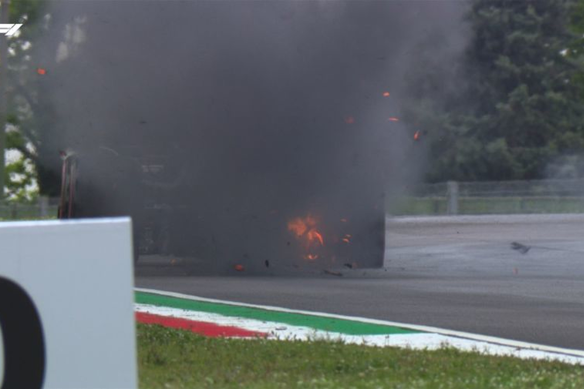 Williams exploding brake triggers qualifying red flag