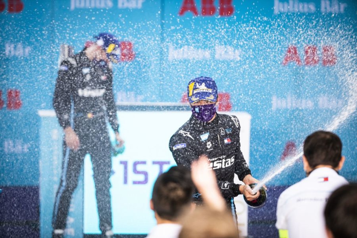 Wolff: "De Vries en Vandoorne verdienen het om in de Formule 1 te rijden"