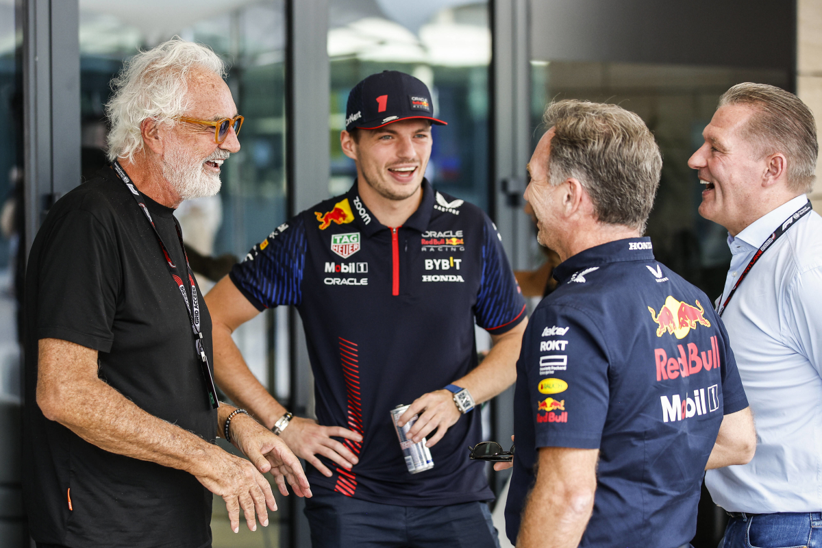 Horner ziet Verstappen niet bij Red Bull vertrekken: "Hij heeft vertrouwen in het team"