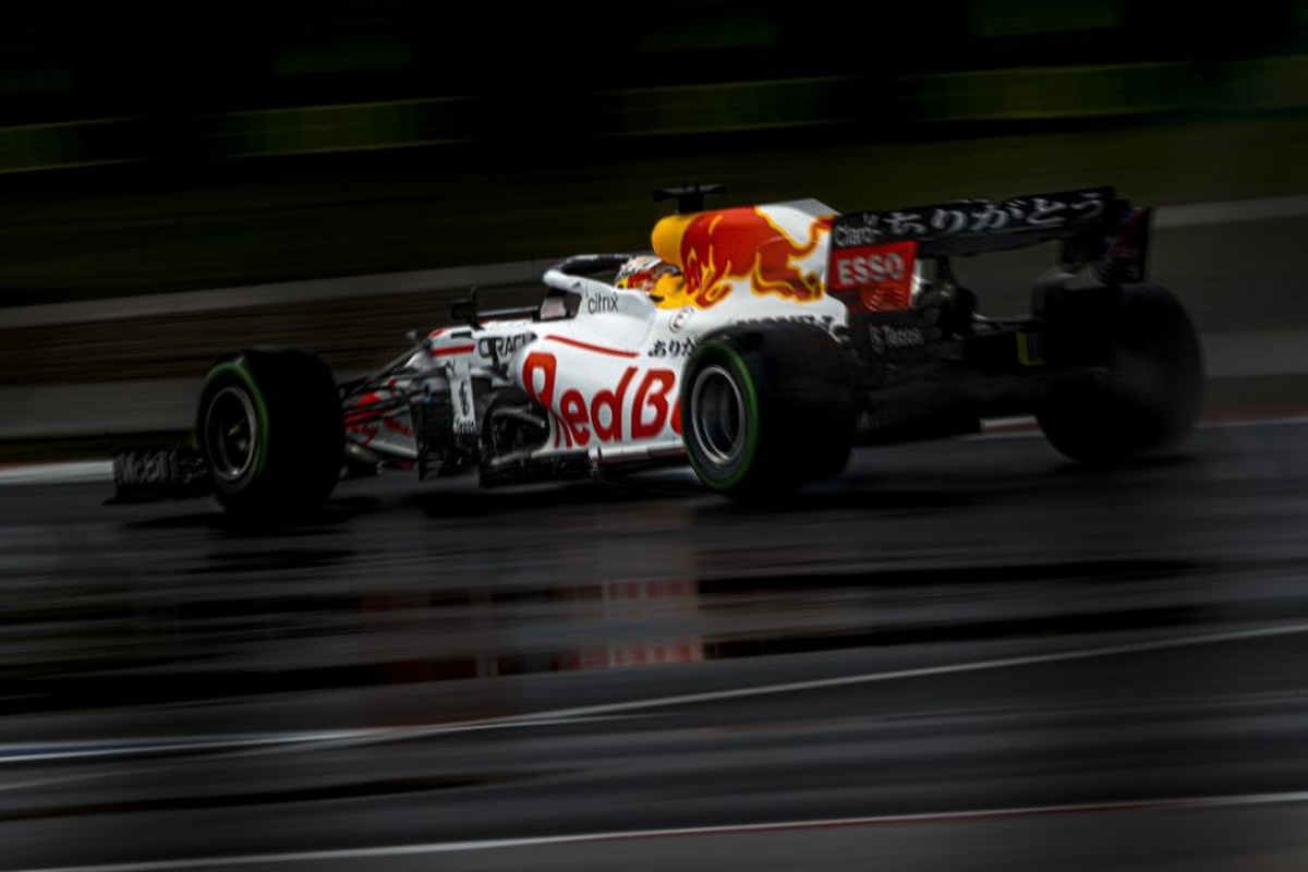 Verstappen maakt zich zorgen over snelheid Mercedes: 'Hebben een stapje verder gezet'