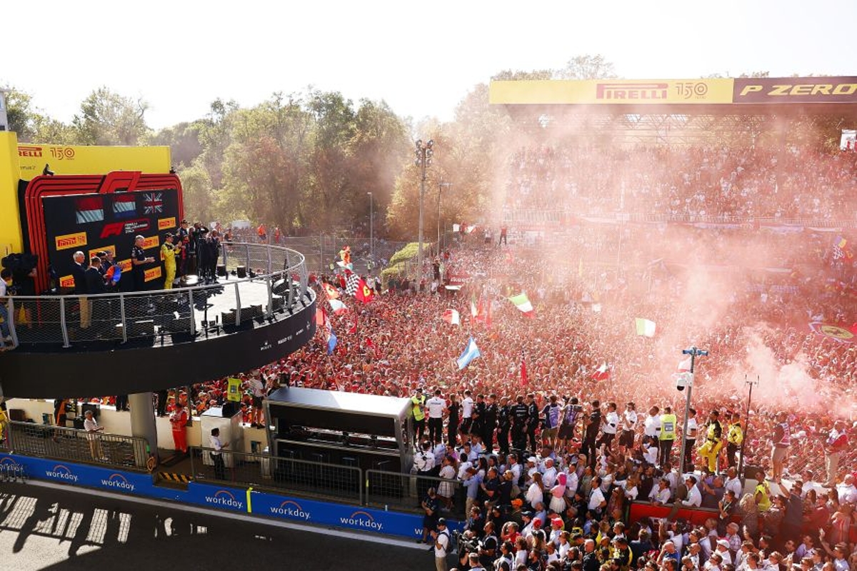 Max Verstappen ignora a los aficionados en Monza