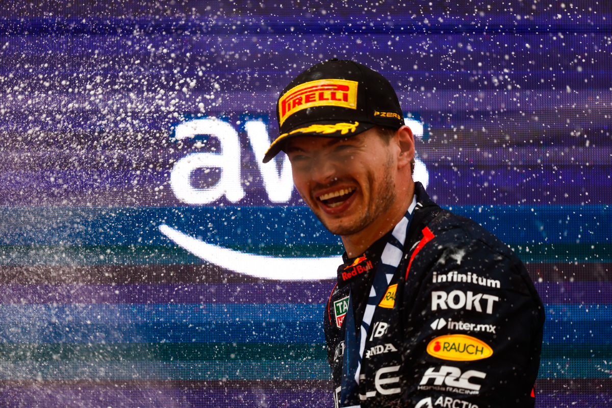Verstappen: Hacer hoy la victoria 100 del equipo es increíble