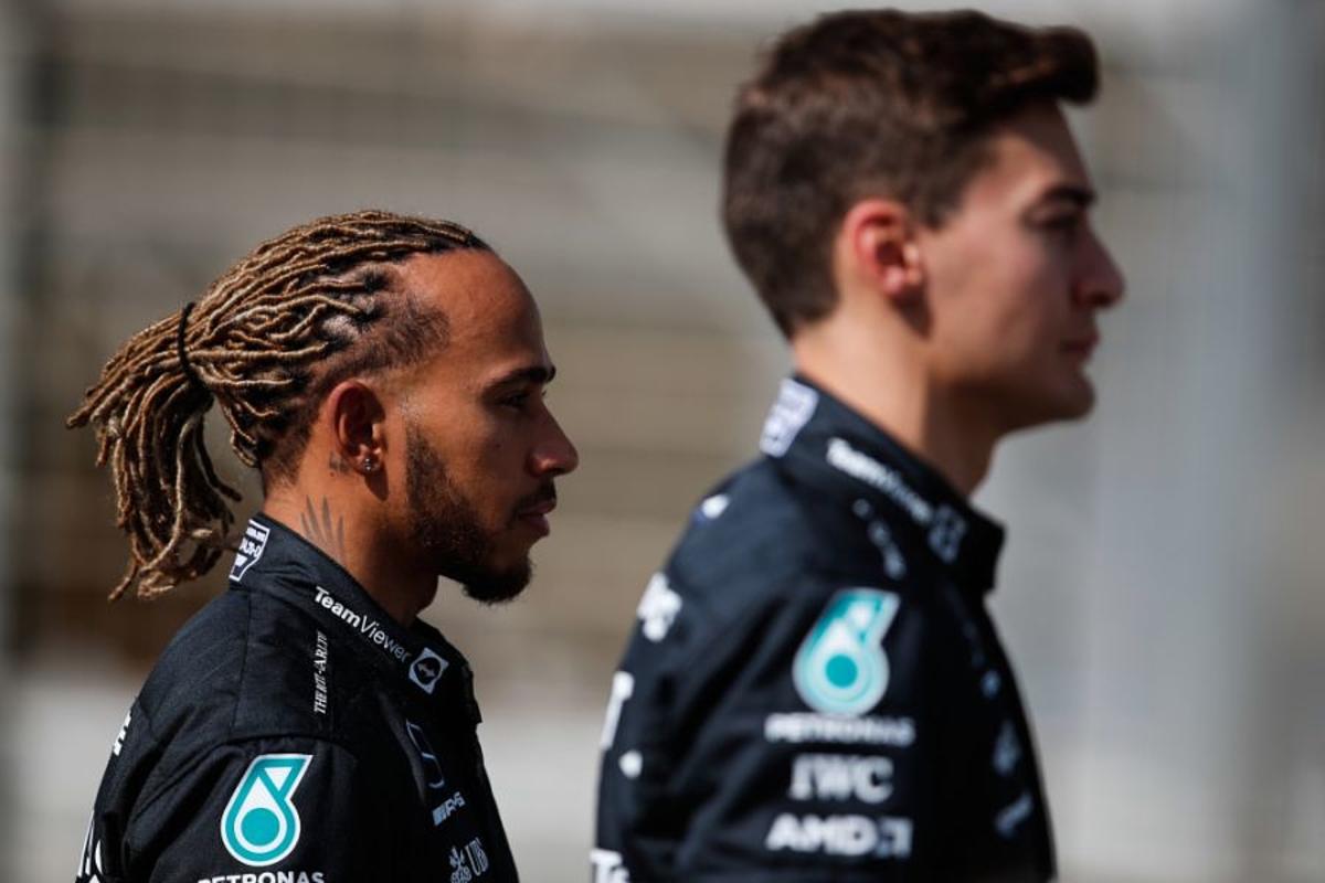 Villeneuve ziet omgedraaide rollen bij Mercedes: 'George dacht dat hij voor Lewis lag'