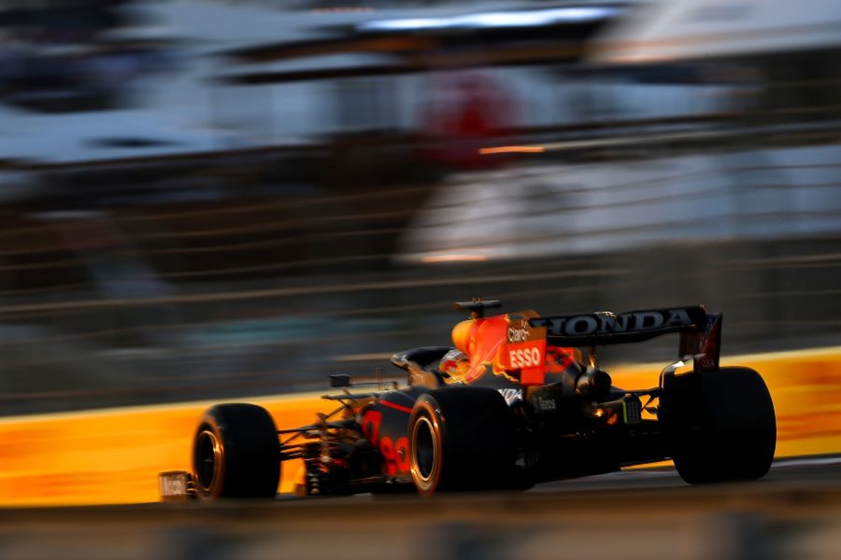 Verstappen stuns Hamilton to land vital title-showdown pole for Abu Dhabi Grand Prix
