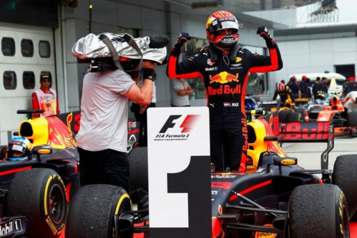 IN BEELD: Zo vierde Max Verstappen zijn overwinning in Maleisïe