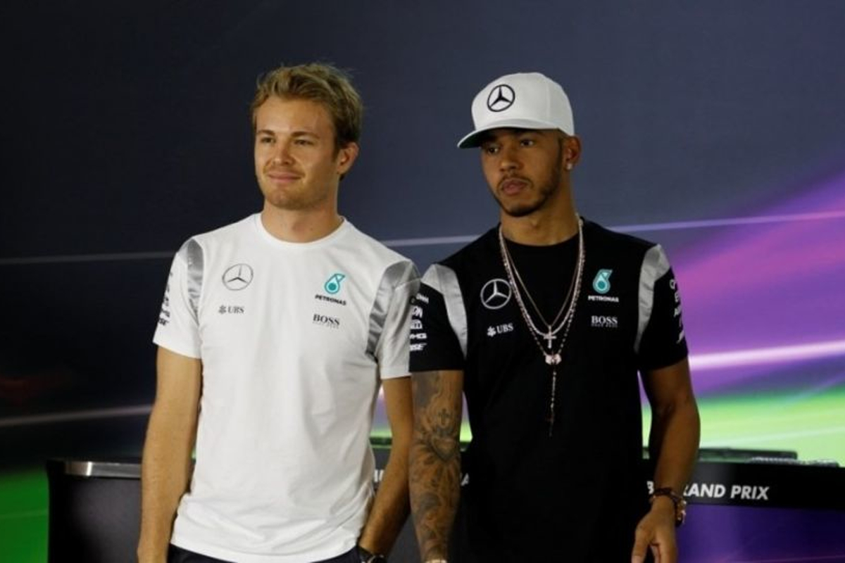 Hamilton over Rosberg: "Ik vind niks van hem"