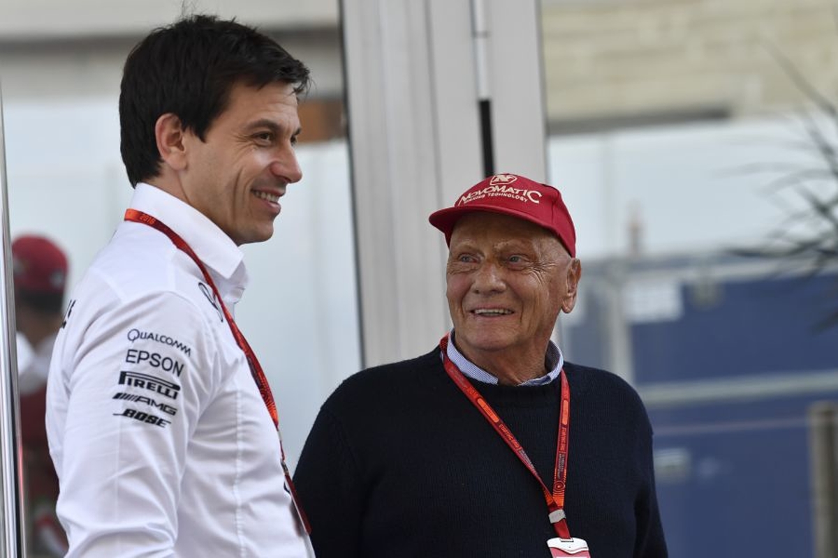Wolff révèle le terrible manque de Lauda : "Je pense à lui chaque jour"