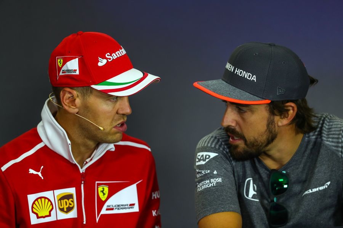 Alonso heeft sympathie voor Vettel: "Bij Ferrari denk je kampioen te worden"