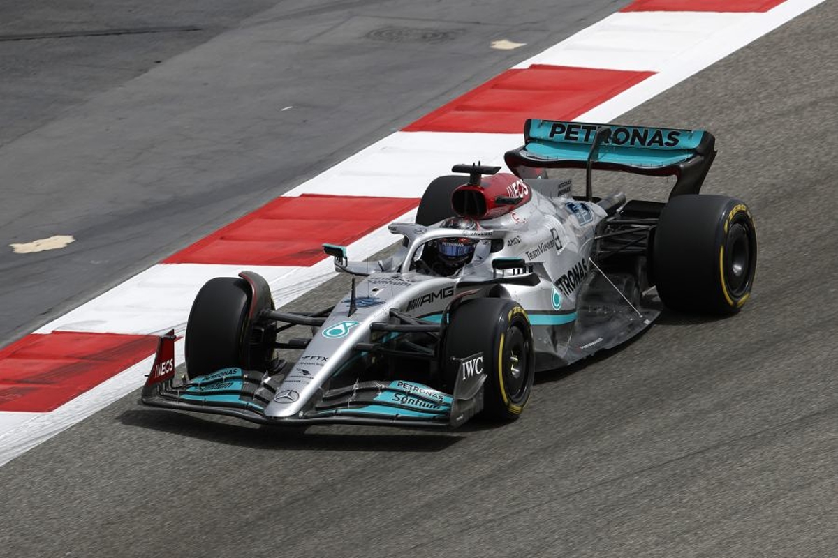 Brundle verwacht driestrijd: "Vrij zeker dat Mercedes aan het sandbaggen was"