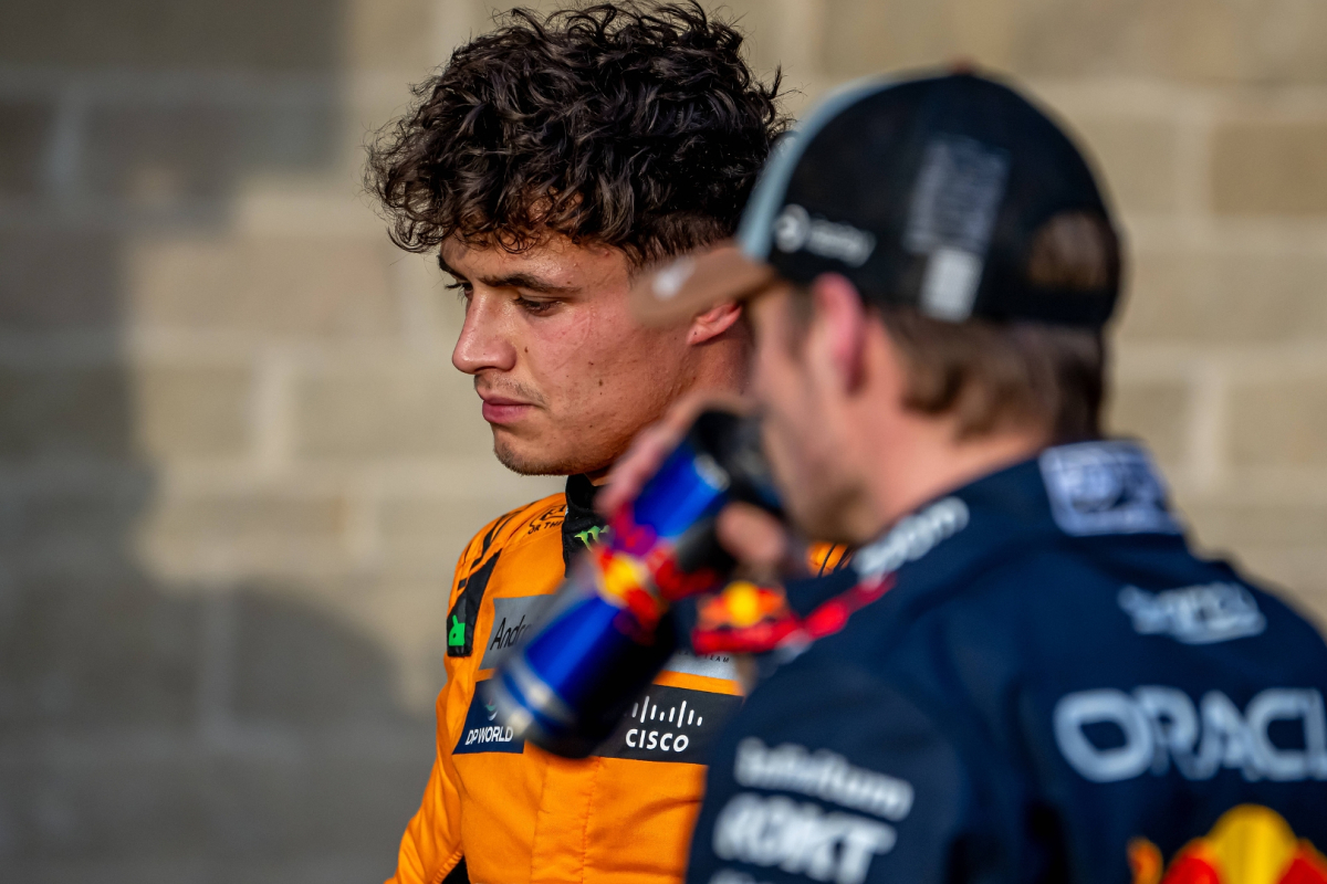 Norris opmerkelijk eerlijk: 'Ik zit op dit moment nog niet op niveau van Verstappen'