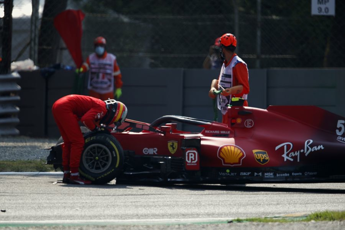 Hamilton quickest in final practice as heavy Sainz crash disrupts sprint preparation