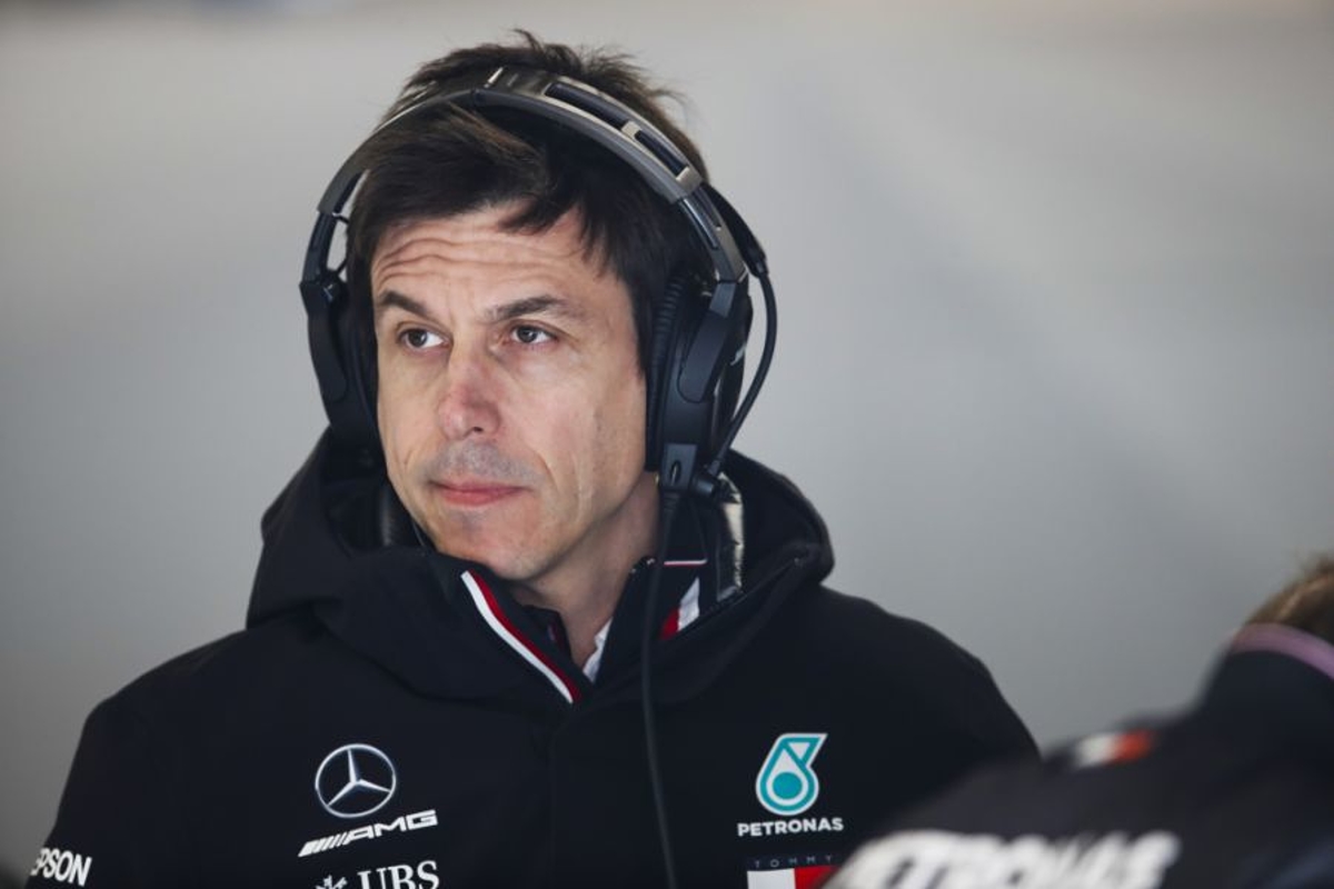 Wolff bevestigt geruchten: 'Toekomst van mij én Mercedes onzeker'