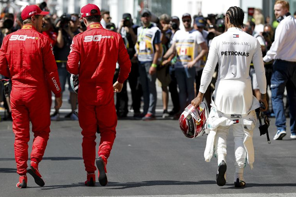 Ferrari geeft Hamilton-gesprekken toe: 'Waren op sociale basis'
