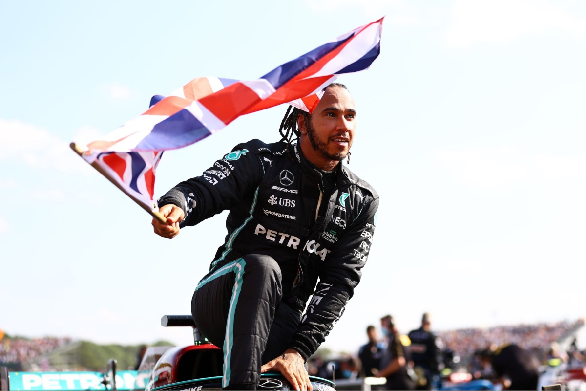 Hamilton onthult wat hem motiveert om door te gaan: 'Team was toen in tranen'