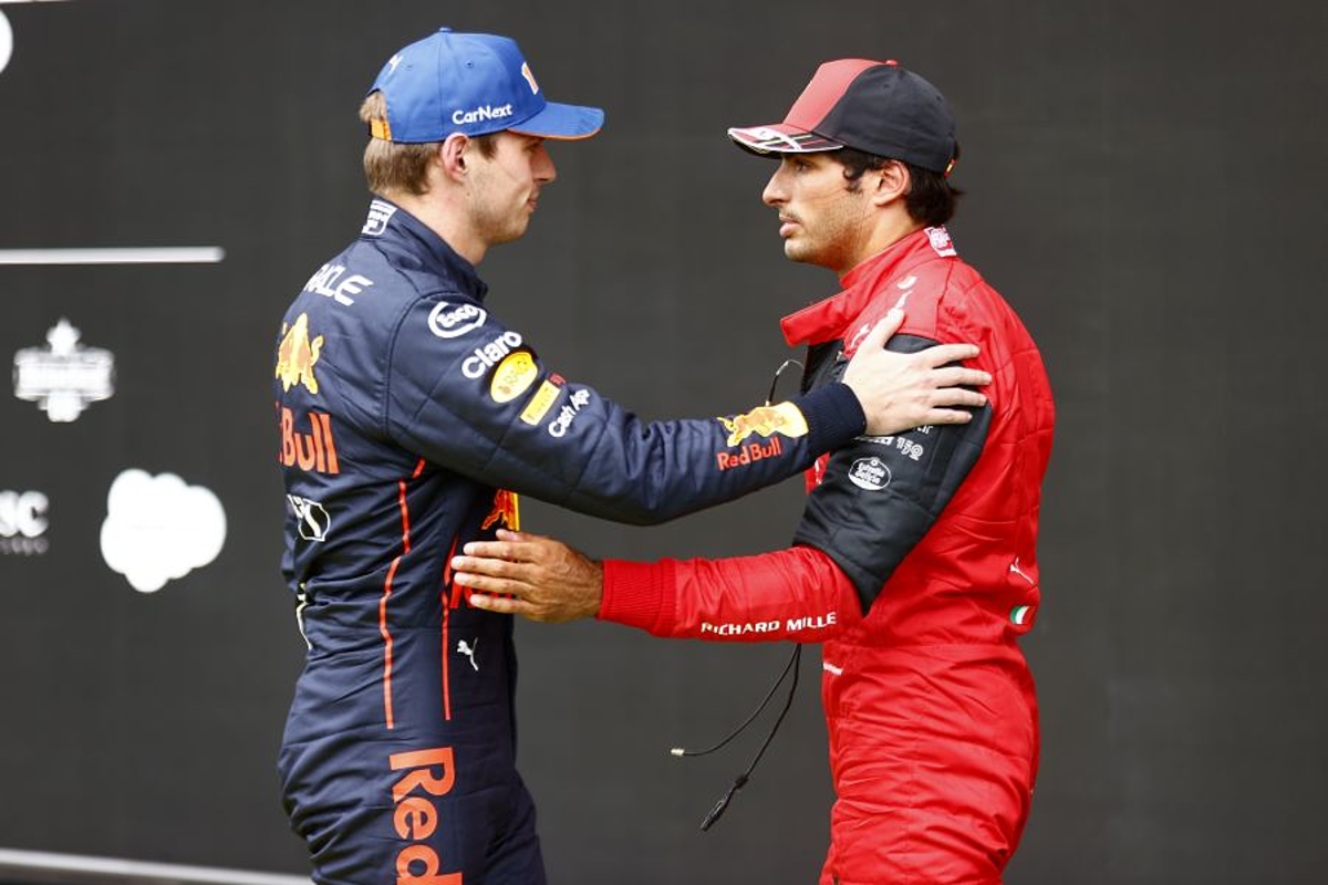 Sainz highlights Verstappen difference in "incredible season"