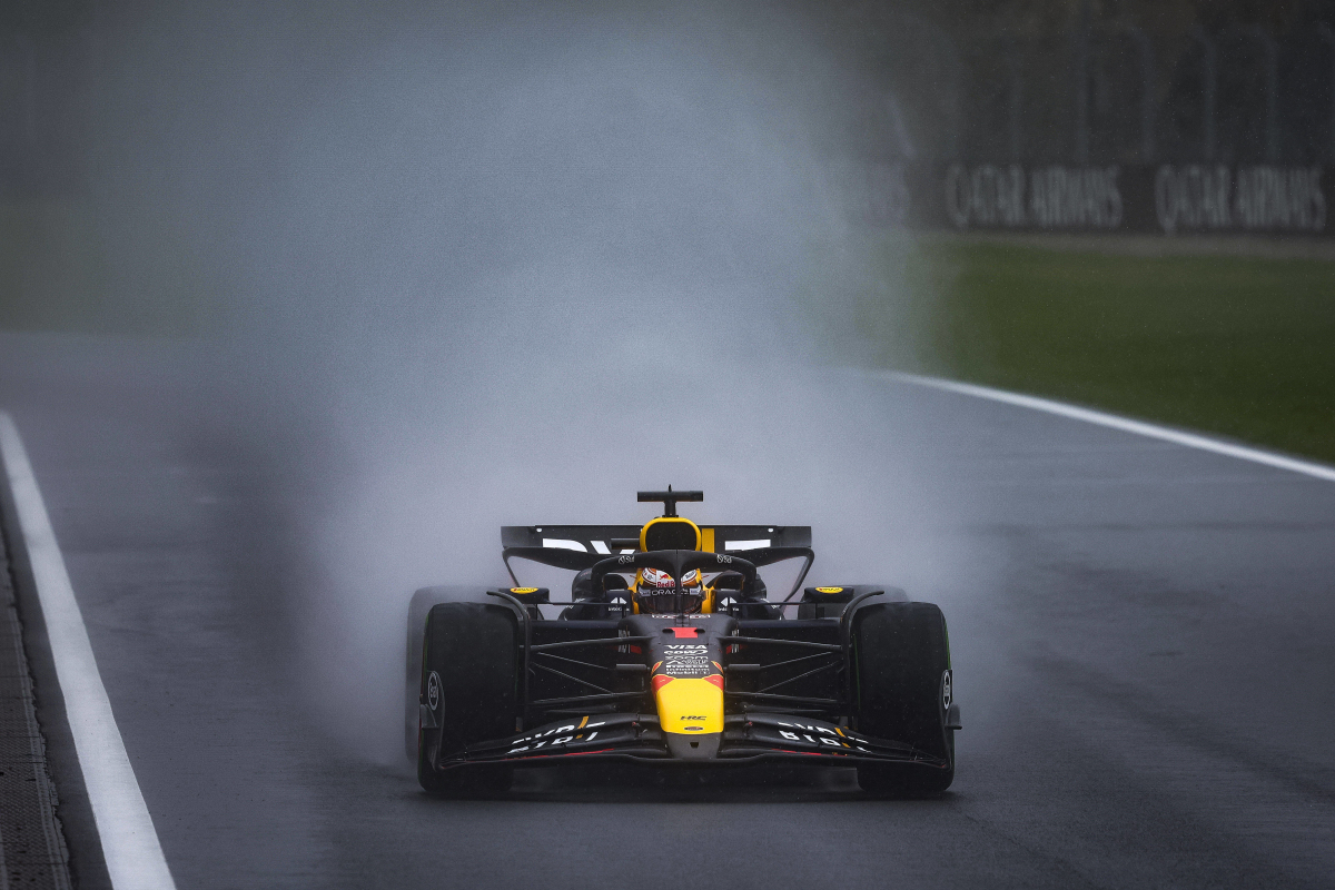 Verstappen se lleva una accidentada FP3 en Bélgica; Checo, 10°