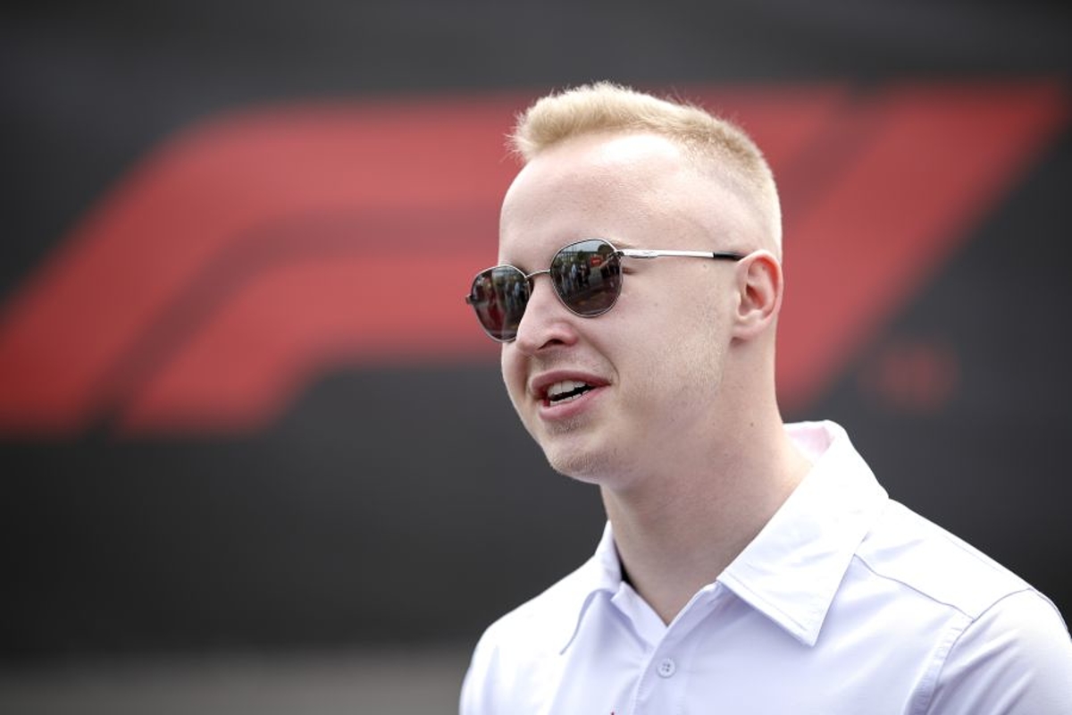 Mazepin voor het eerst op hoogste trede van podium sinds verlaten Formule 1