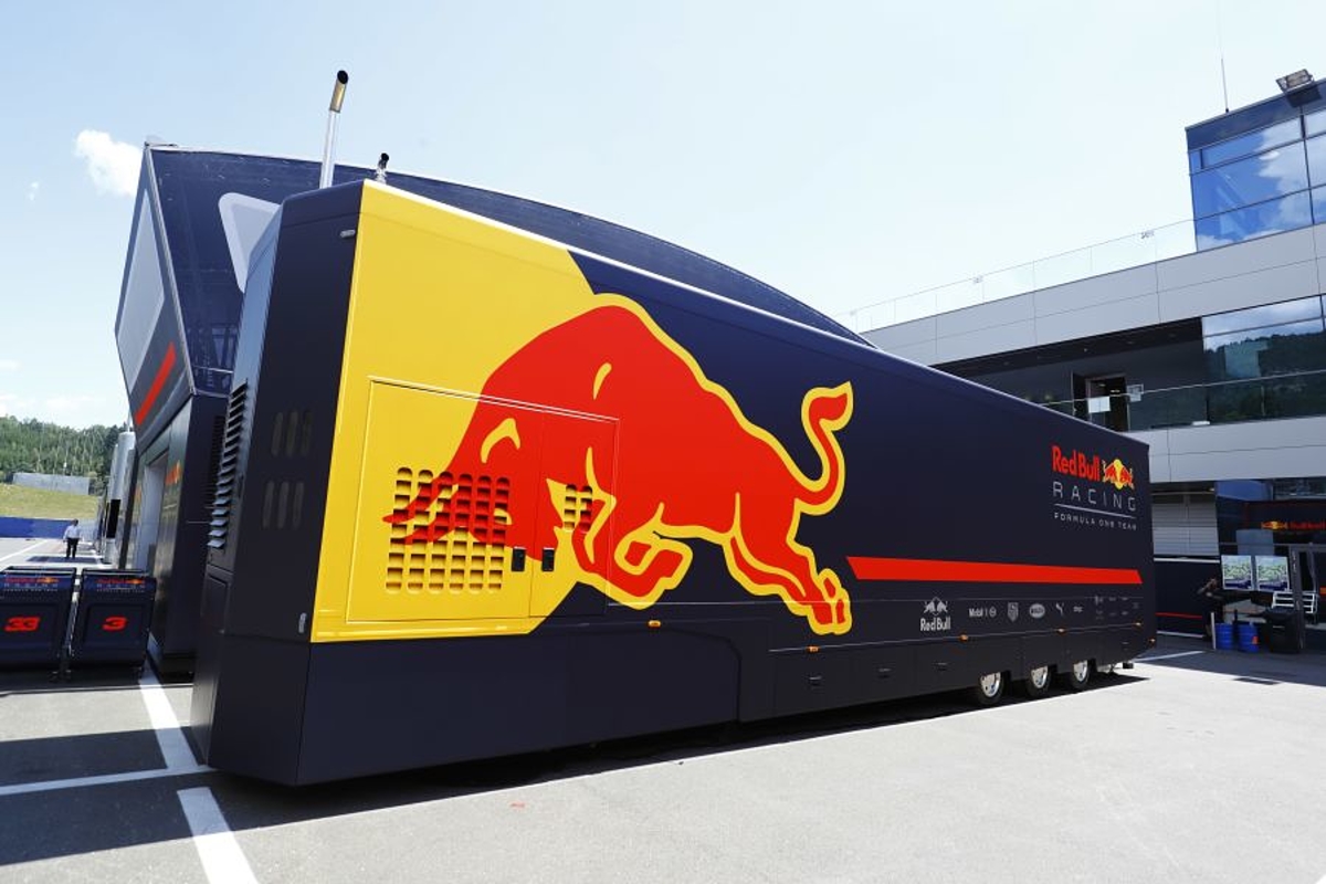 'Overschrijding Red Bull Racing ongeveer een miljoen Britse Pond'