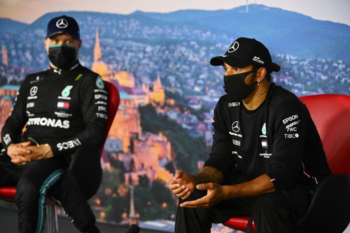 Hamilton uit kritiek op aanpak van racisme door Formule 1: 'Ze moeten meer doen'