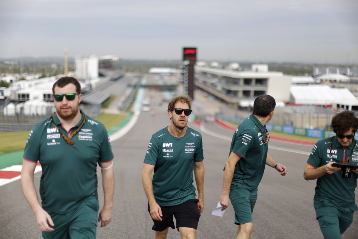 Vettel waarschuwt Aston Martin: "Winnen garandeert niet dat je weer zal winnen"