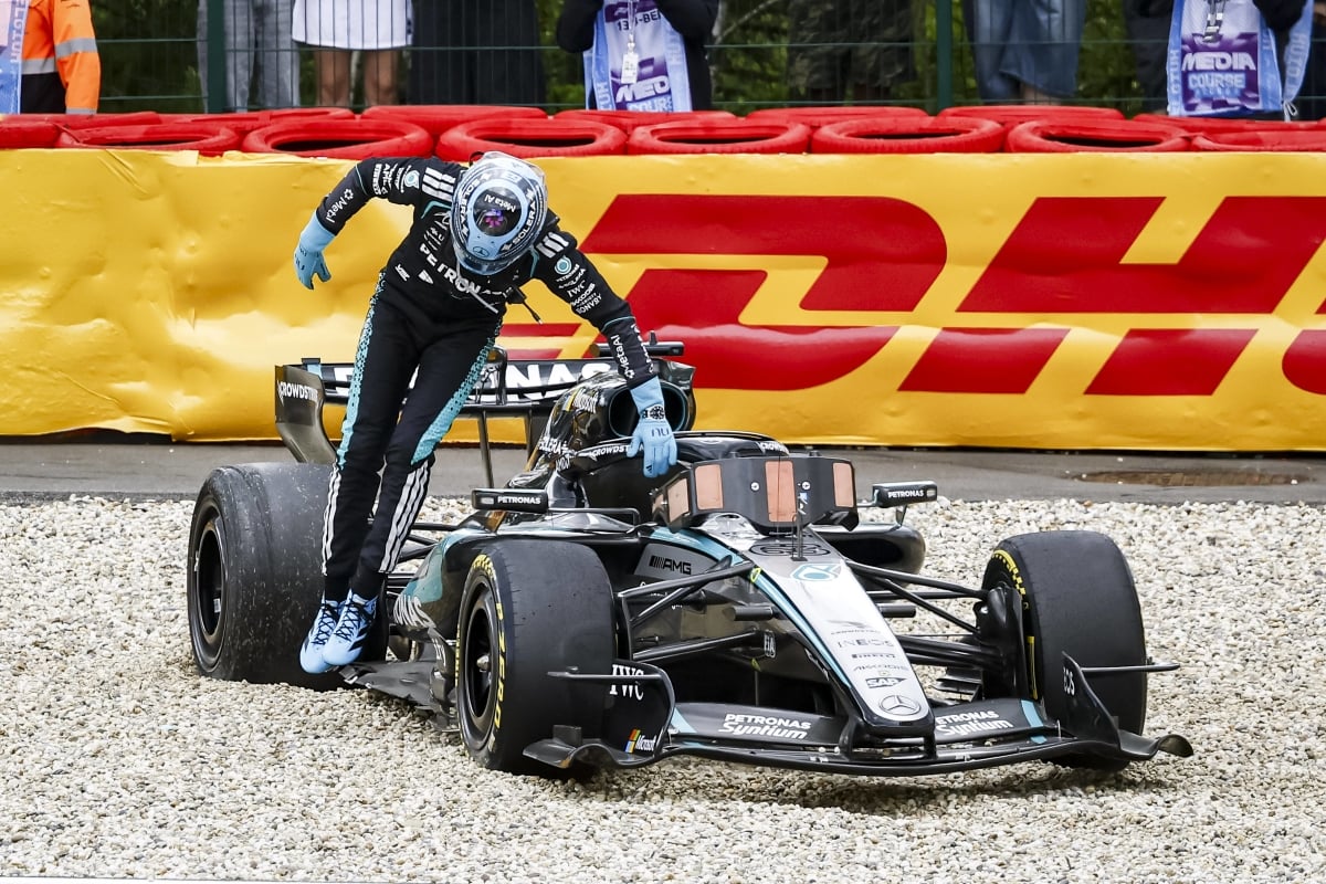 Russell spins out at Spa-Francorchamps
