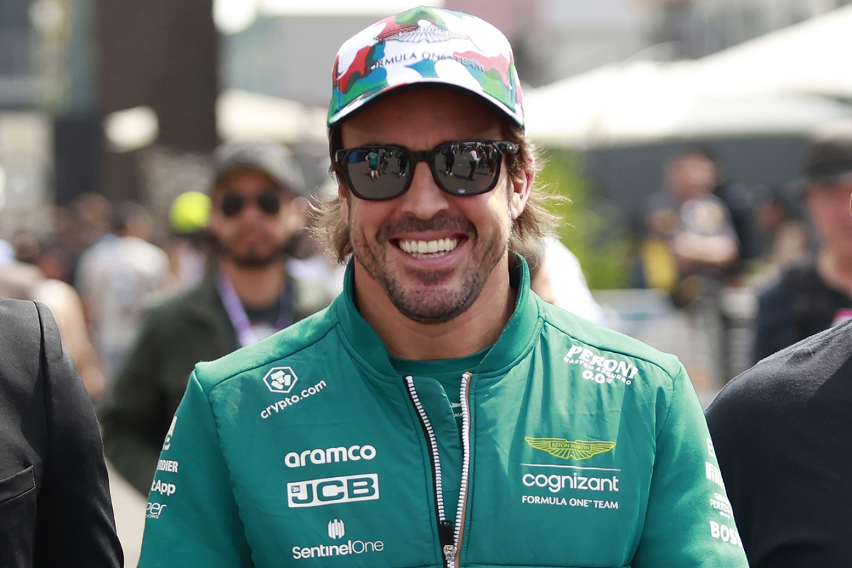 Alonso: Estar detrás de Max, Checo y Hamilton es muestra del trabajo