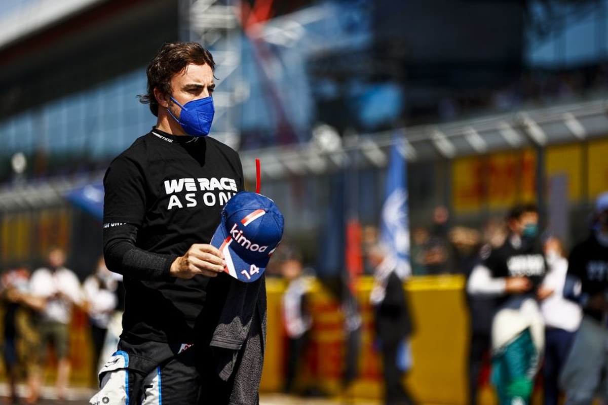 Alonso voorziet herhaling: "Kan weer iets gebeuren tussen Lewis en Max"