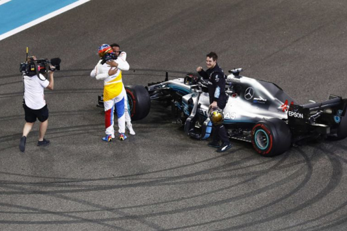 Hamilton, Vettel hail 'true legend' Alonso