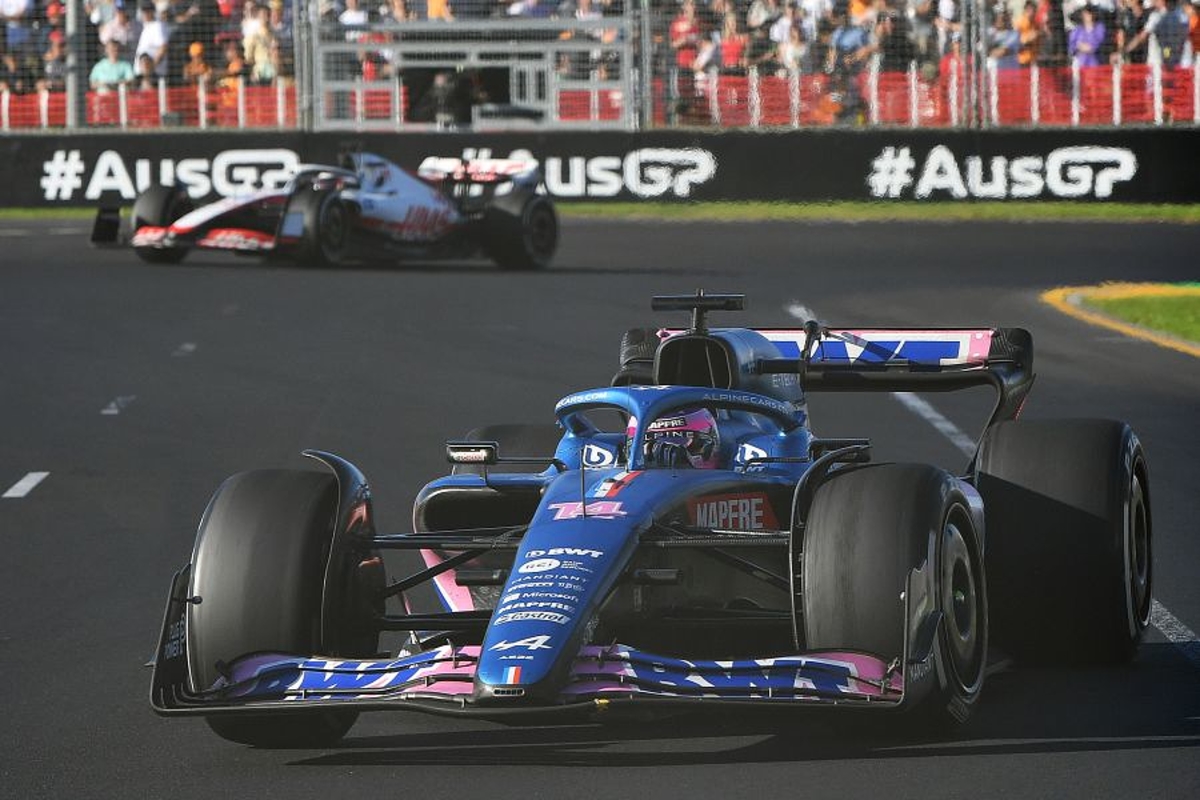 Fernando Alonso admite que su coche es "más lento" que antes